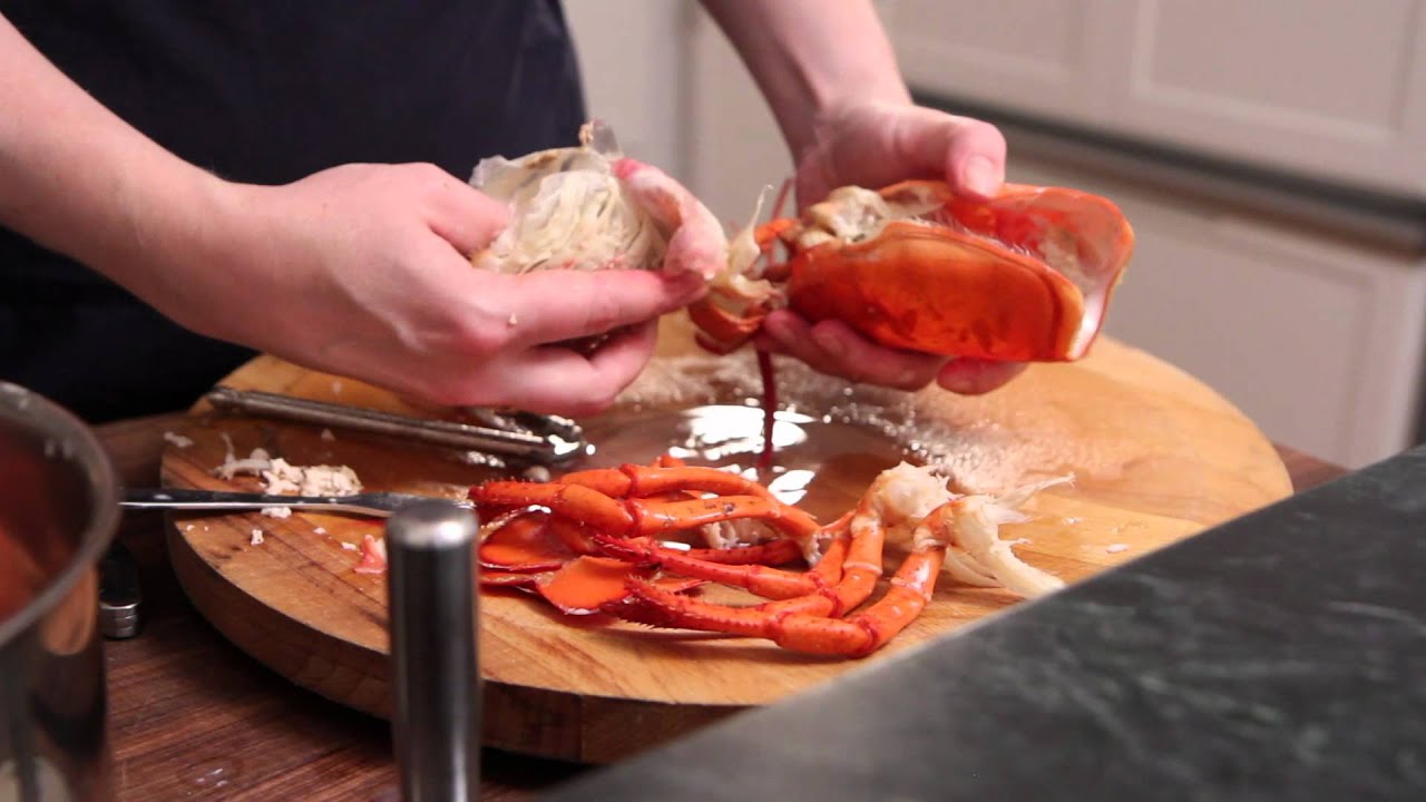 The Art and Science of Cracking Crab: A Culinary Journey from Shell to Succulence